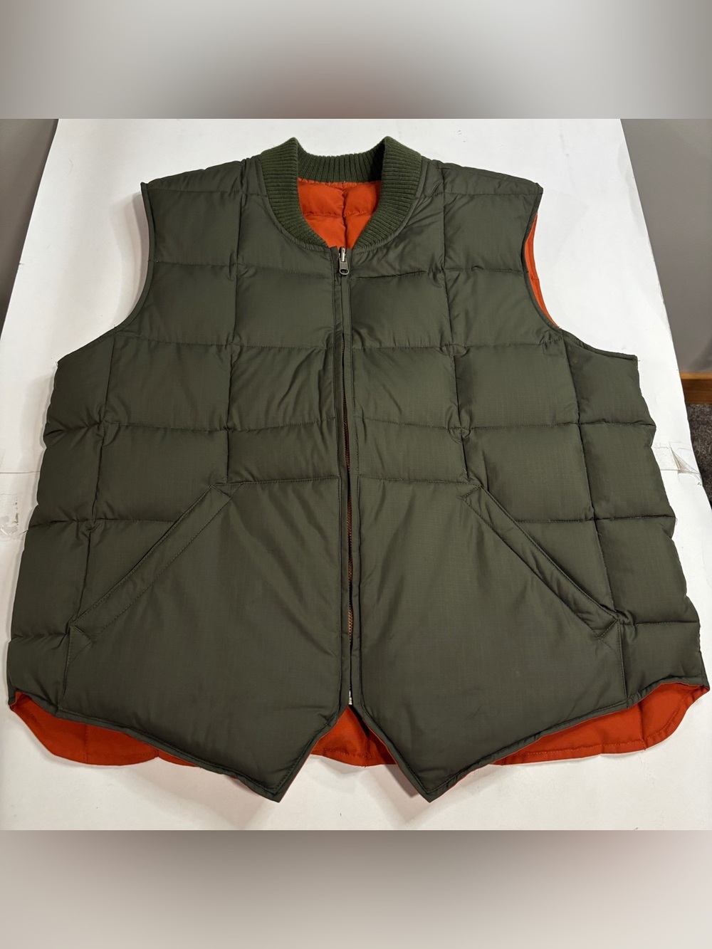 Vintage Eddie Bauer Reversible Goose Down Puffer Vest Green/Beige Mens Large